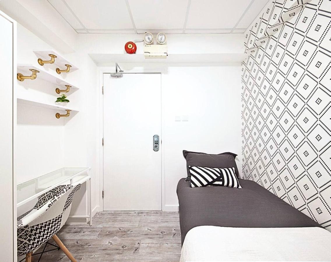 Pillows Coliving Гонконг Экстерьер фото