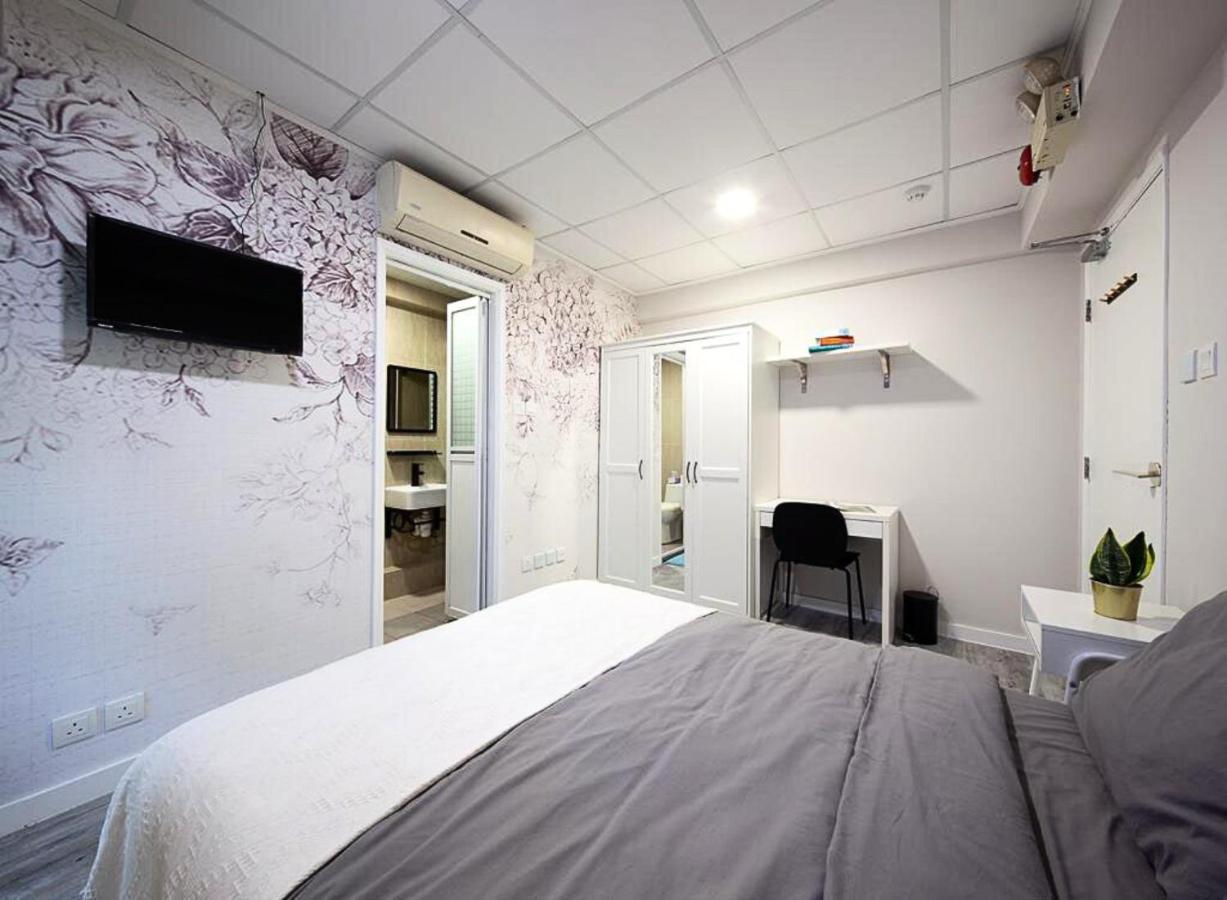 Pillows Coliving Гонконг Экстерьер фото
