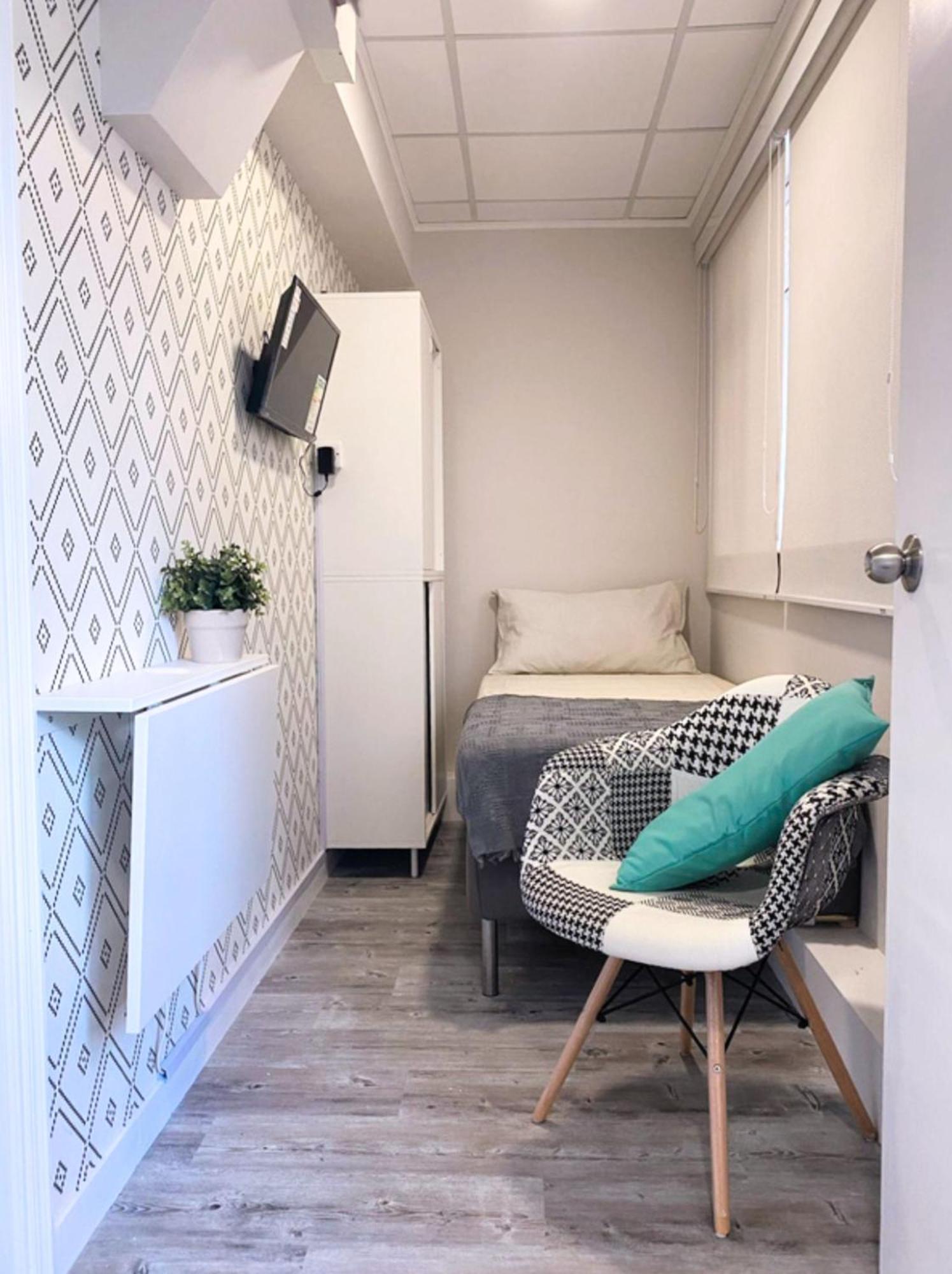 Pillows Coliving Гонконг Экстерьер фото
