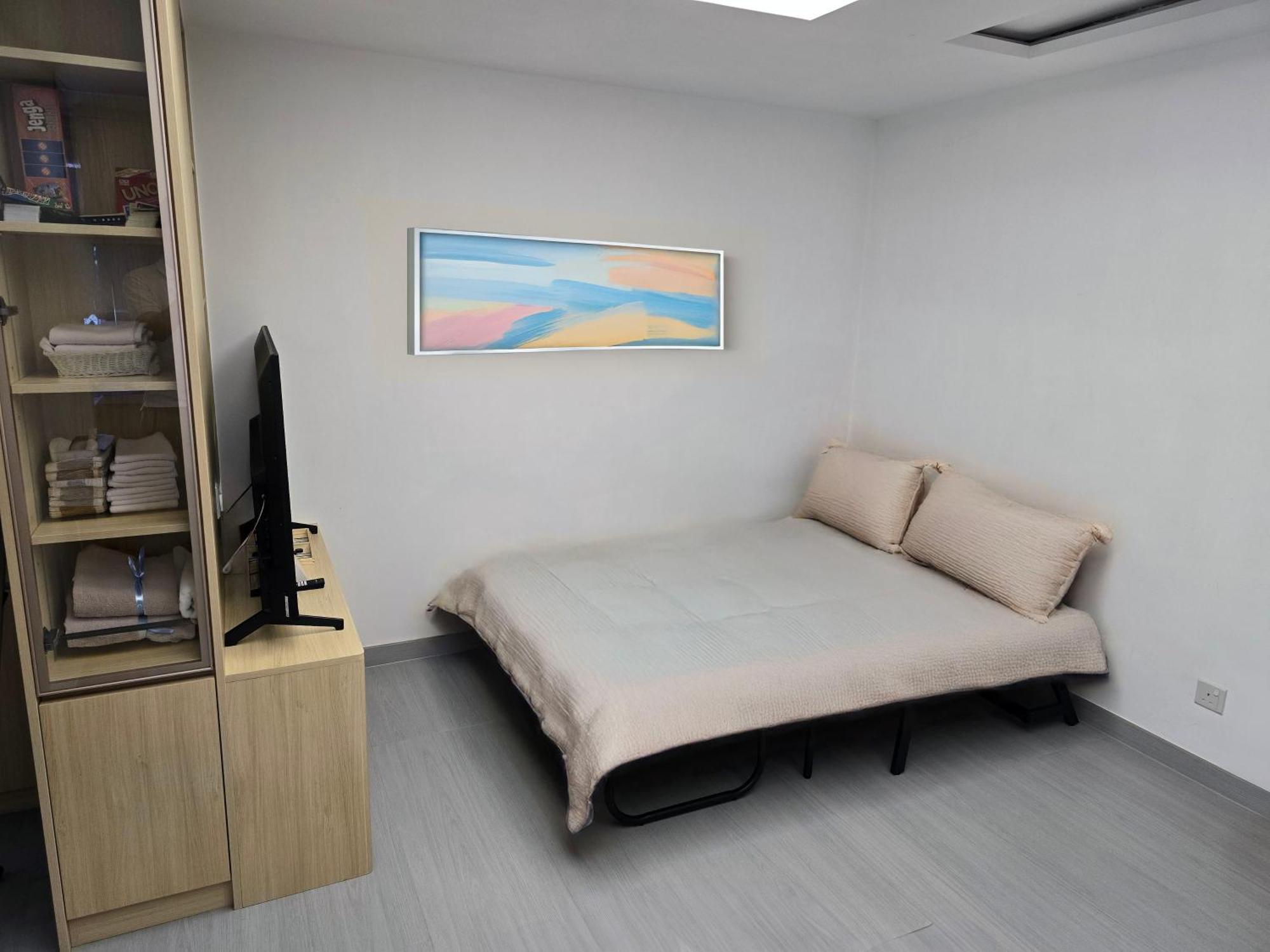 Pillows Coliving Гонконг Экстерьер фото
